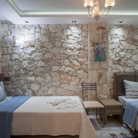 Marietta Villa